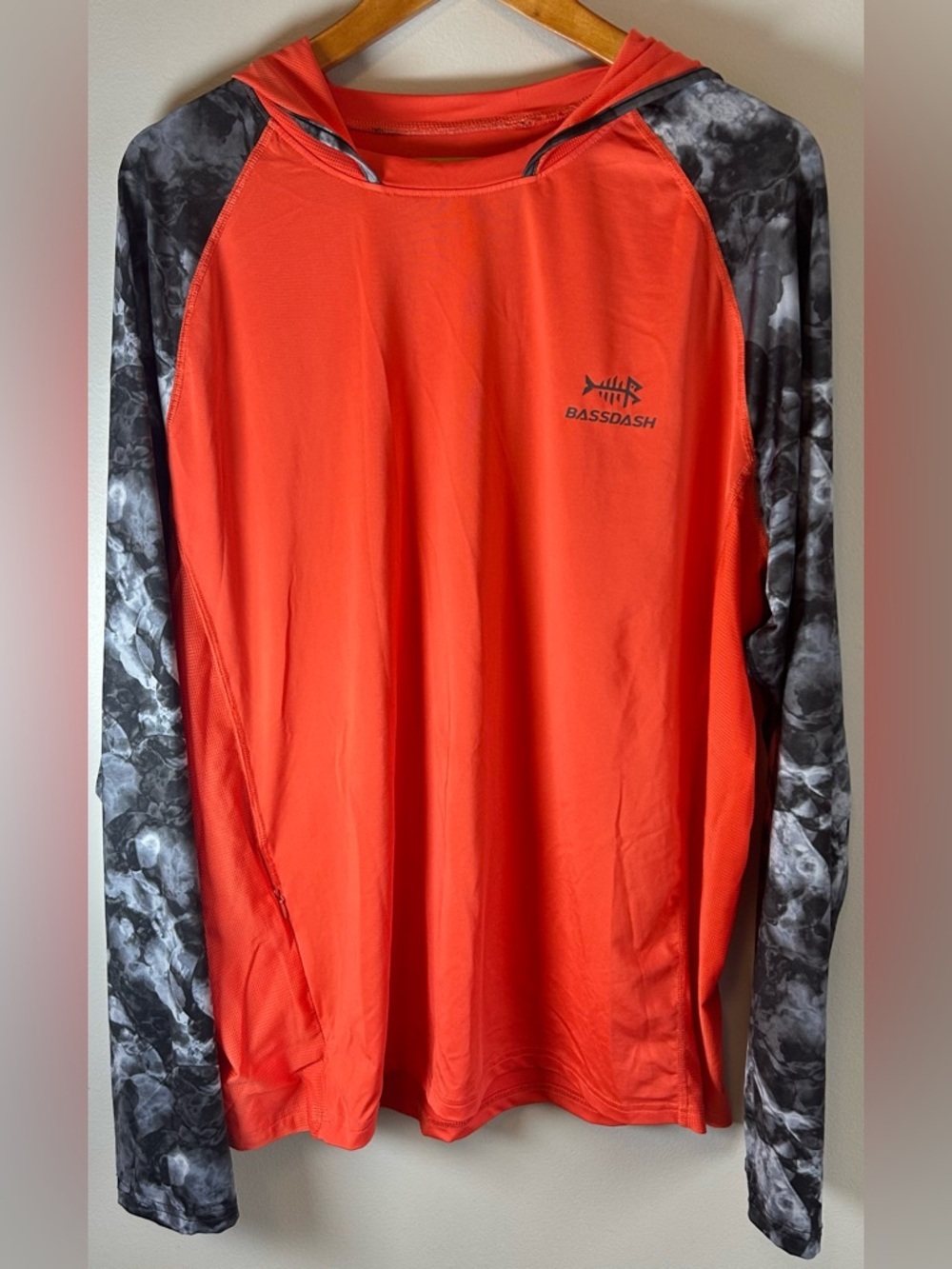 Bass dash Men's Long Sleeve UPF 50+ Sun Protection Fishing Hoodie Shirt Size XL
